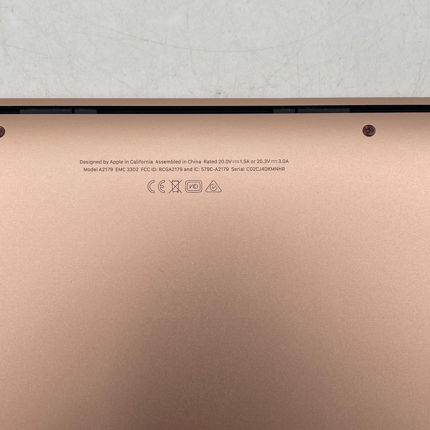 2020 Apple MacBook Air 13.3" i3 1.1GHz 8GB RAM 256GB SSD Gold A2179