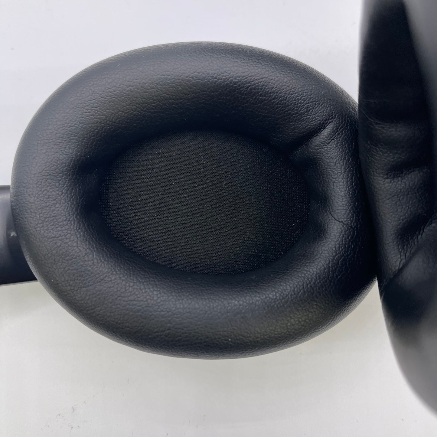 Beats Studio Pro Wireless Over-Ear Bluetooth Headphones Black A2924