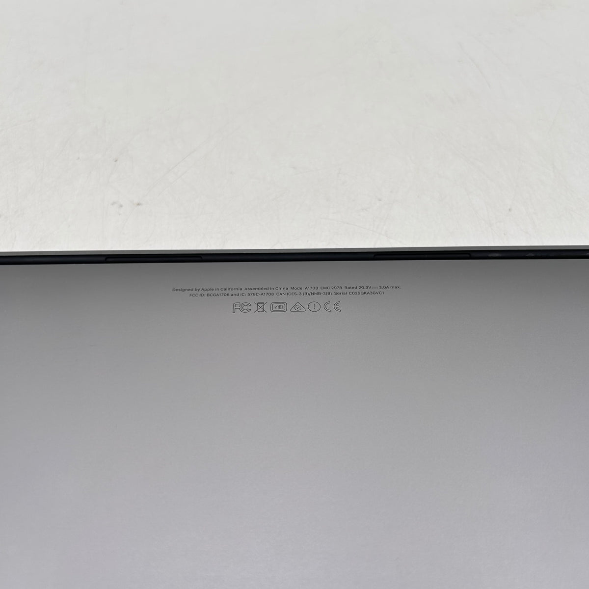 2016 Apple MacBook Pro 13.3" i5 2.0GHz 8GB RAM 256GB SSD Space Gray A1708 Read