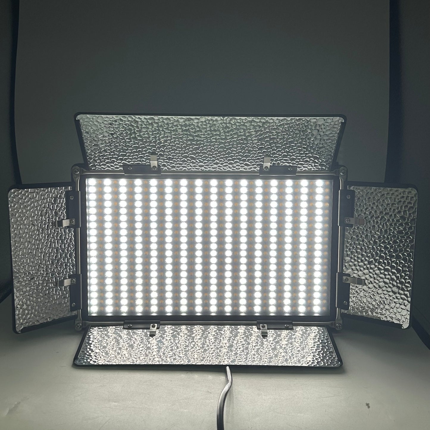 Ikan Rayden  Bi-Color Half x 1 Studio & Field LED Light RB5