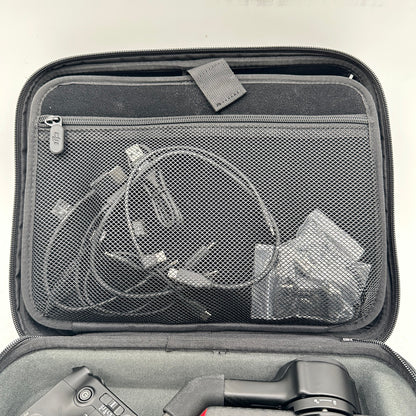 DJI RS 4 PRO Combo  3-Axis Gimbal Stabilizer P04P