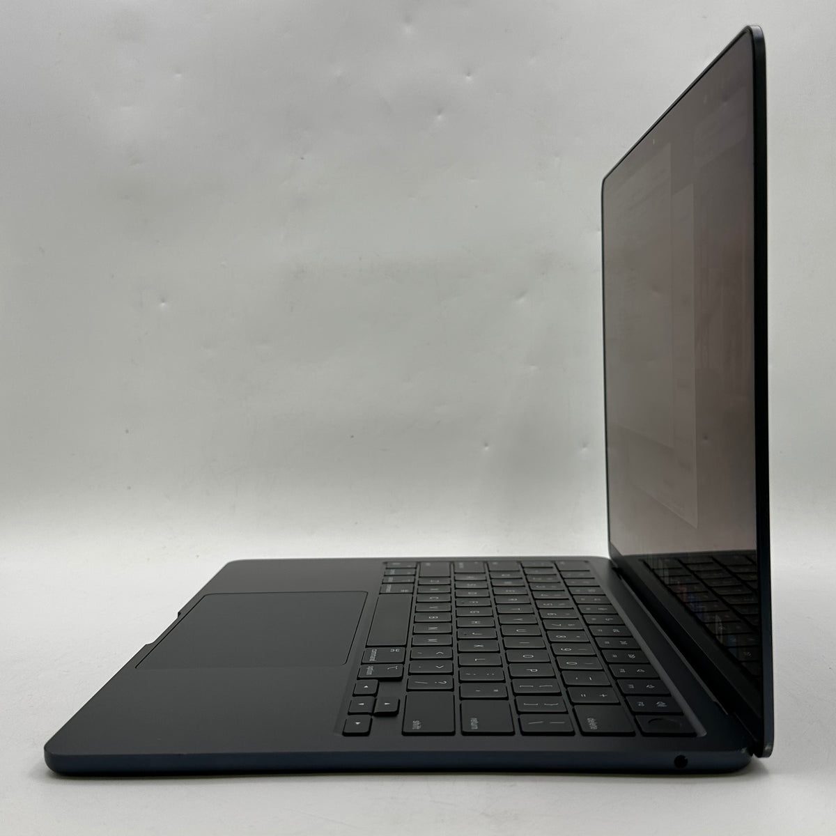 2022 Apple MacBook Air 13.6" M2 8C GPU 3.5GHz 8GB RAM 256GB SSD A2681