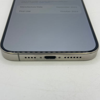 Factory Unlocked Apple iPhone 15 Pro Max 256GB Natural Titanium MU683LL/A