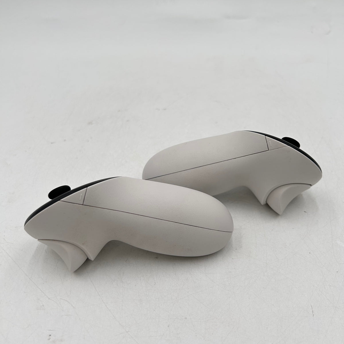 Meta Quest 3S 128GB Standalone All-in-One VR Headset P97