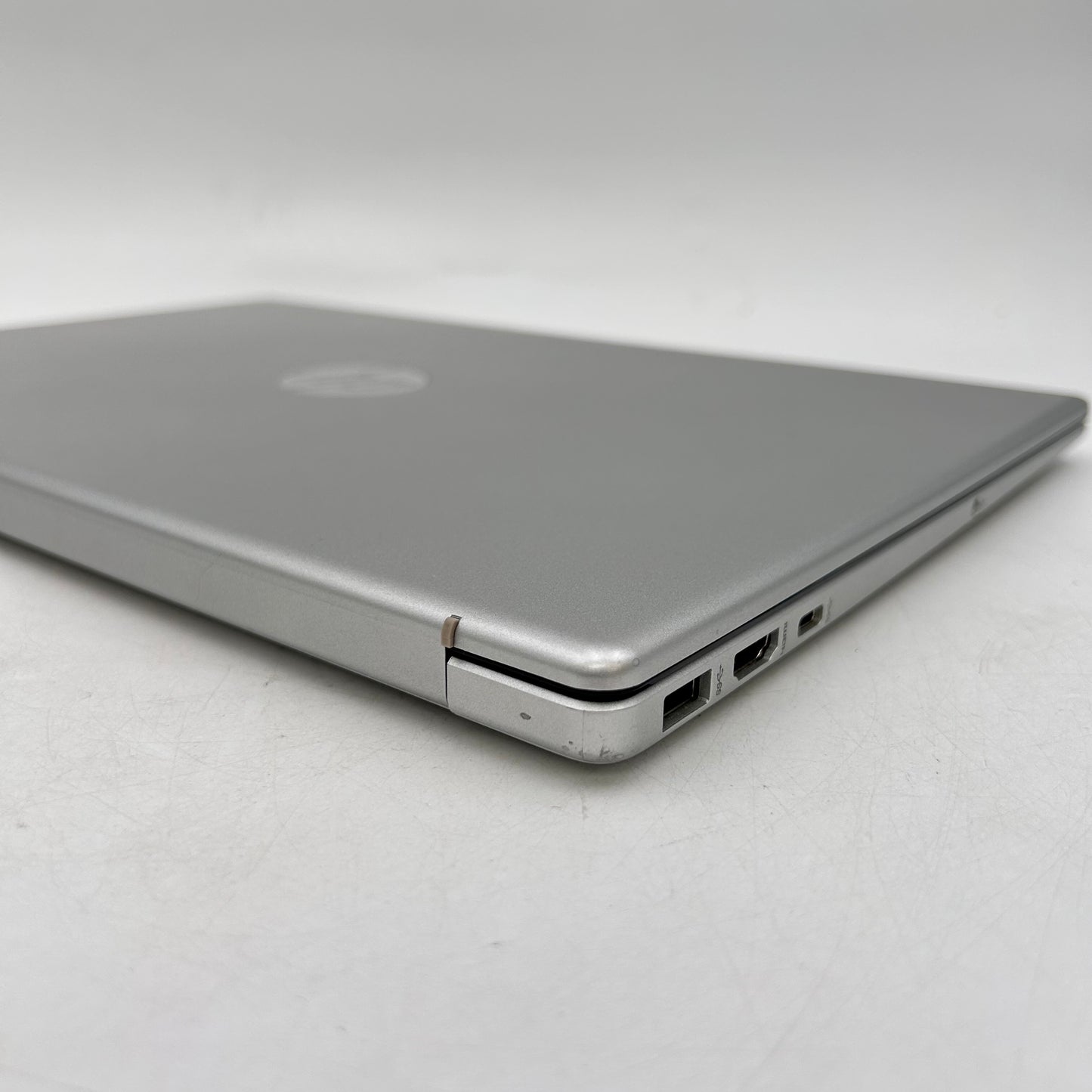 HP Laptop 15-FD0005DX 15.6" i5-1235U 1.3GHz 8GB RAM 512GB SSD