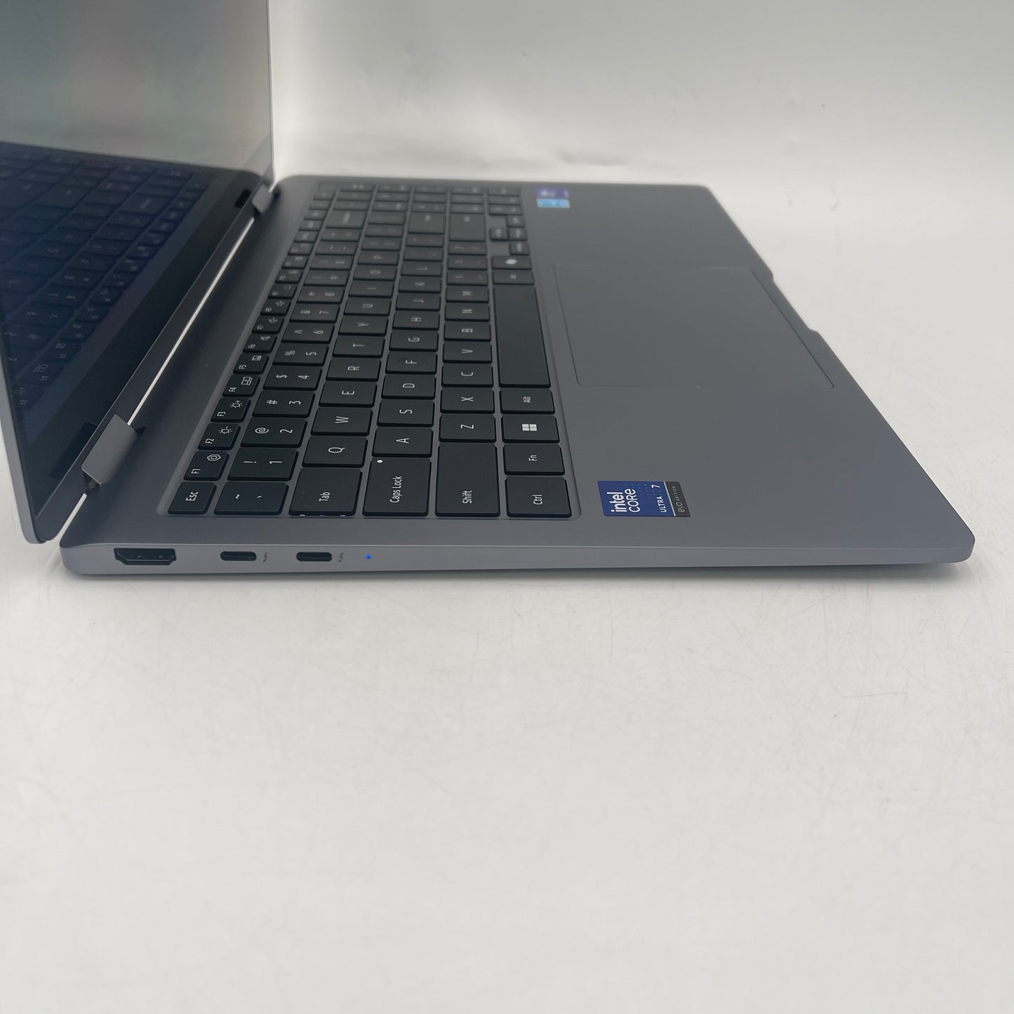 Samsung Galaxy Book5 NP750QHA 15.6" Core Ultra 7 256V 2.2GHz 16GB RAM 512GB SSD
