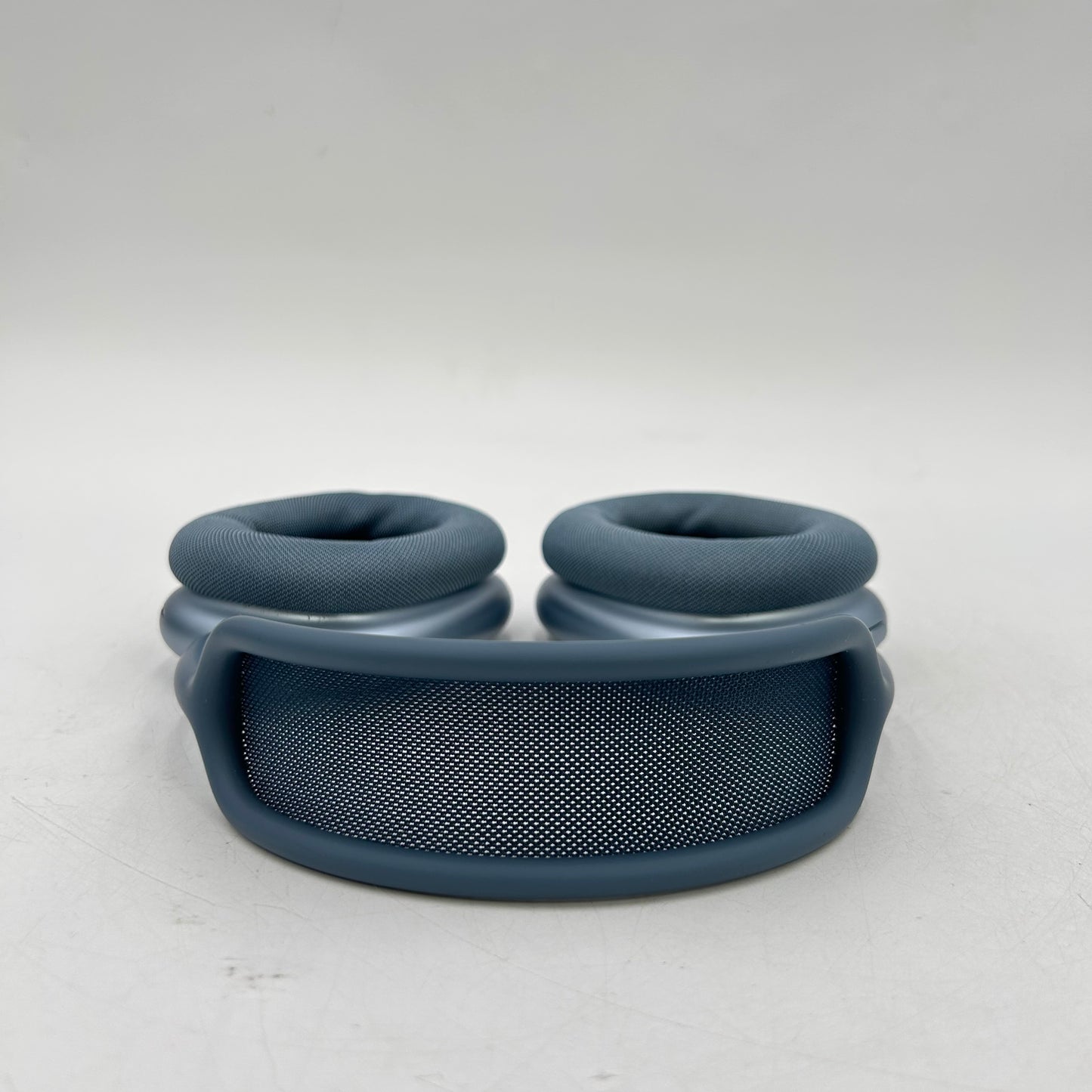 Apple AirPods Max USB-C Wireless Over-Ear Headphones Blue MWW63AM/A
