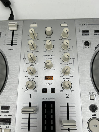 Pioneer DJ DDJ-SB3 2-Channel DJ controller Read