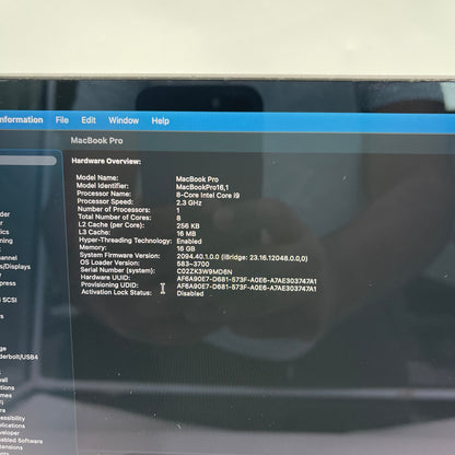 2019 Apple MacBook Pro 16" i9 2.3GHz 16GB RAM 1TB Silver A2141 Radeon Pro 5500M