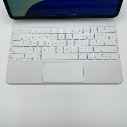 Unlocked Apple iPad Pro 12.9" 5th Gen 2TB Silver NHP43LL/A w/ Pencil & Keyboard