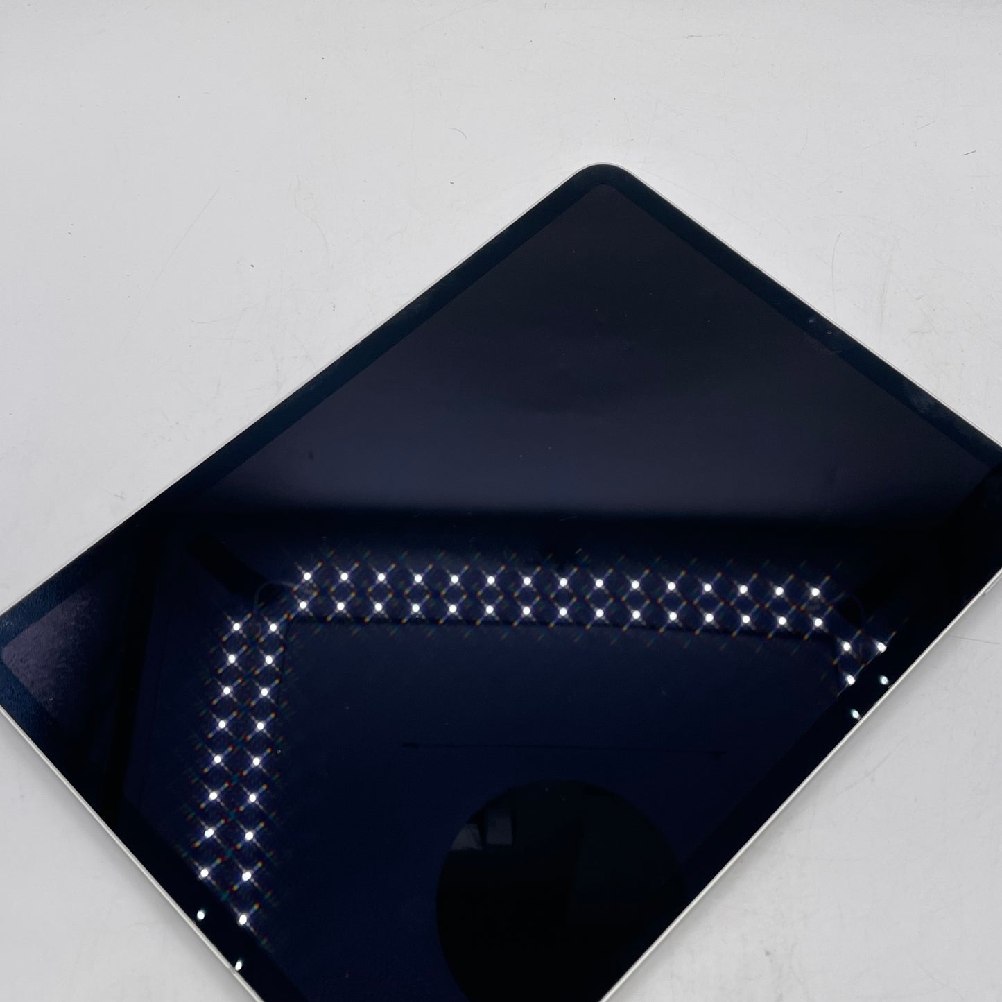WiFi Only Apple iPad Pro 11" 1st Gen 256GB Silver MU1D2LL/A