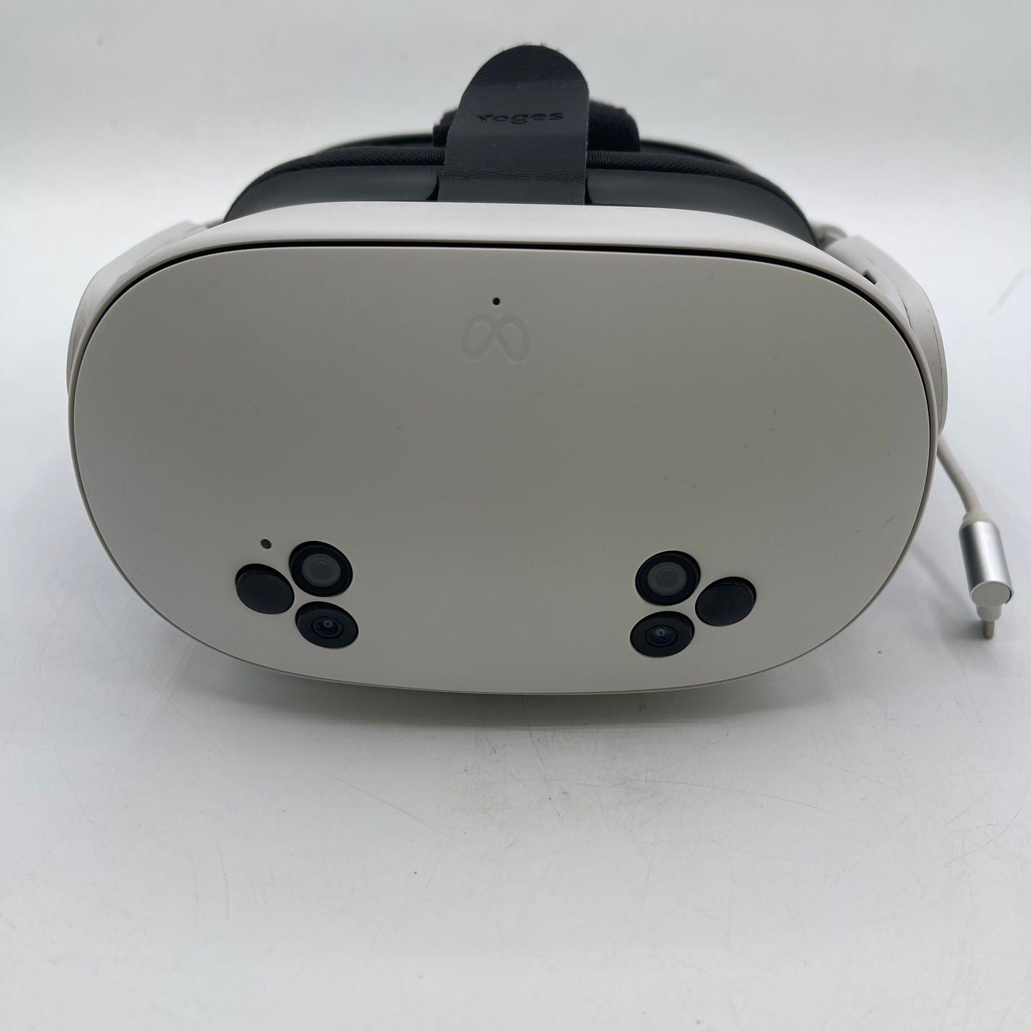 Meta Quest 3S 128GB Standalone All-in-One VR Headset P97