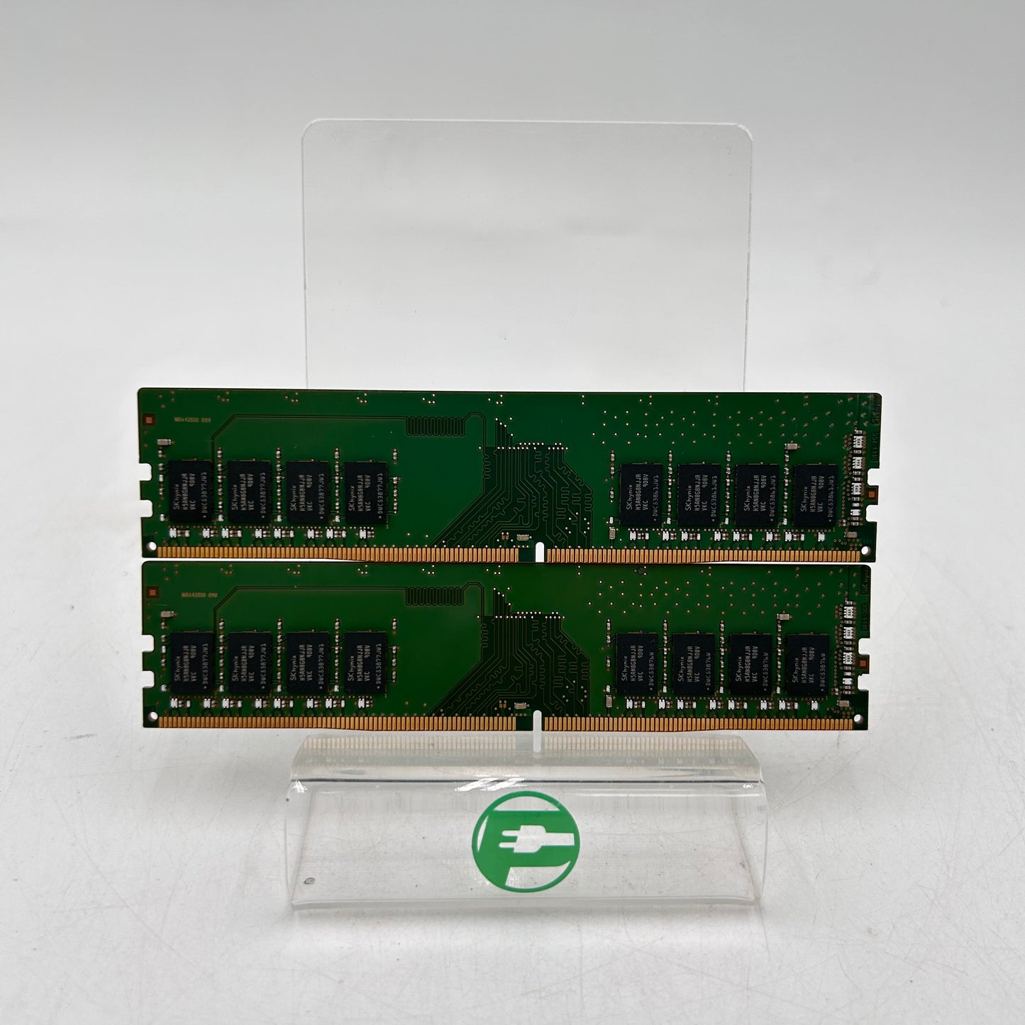 SK Hynix HMA81GU6JJR8N-VK 16GB (2x8GB) RAM DDR4 2666MHz PC4-2666V-UA2-11