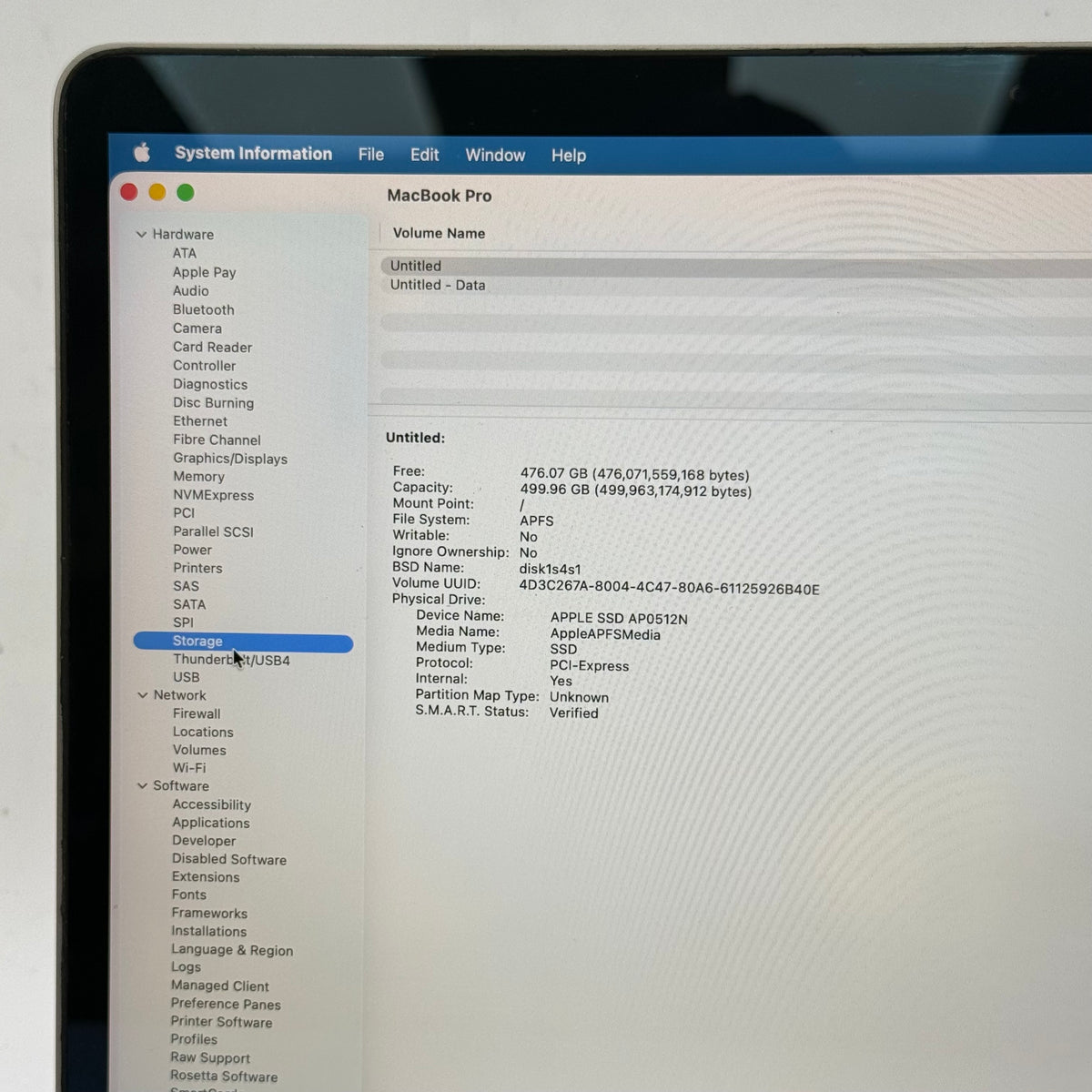 2020 Apple MacBook Pro 13.3" i5 2.0GHz 16GB RAM 512GB SSD A2251