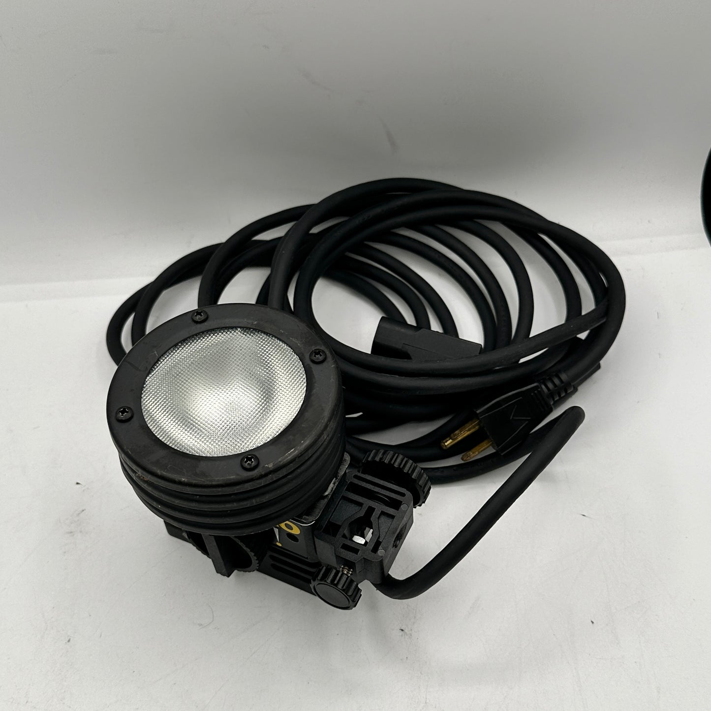 Lowel Pro light Focusing Flood Light p2-10