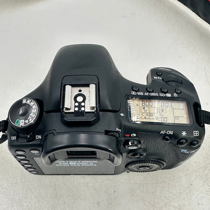 Canon EOS 7D 18.0MP Digital SLR Camera 47463 SC w/ 18-55mm Lens & Extras
