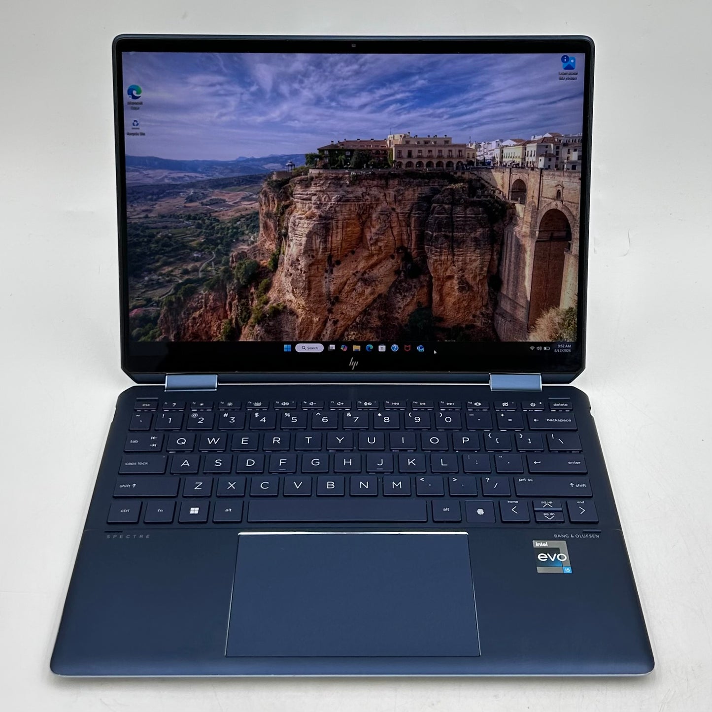 HP Spectre x360 14T-EF000 13.5" i5-1235U 1.3GHz 16GB RAM 512GB SSD Read