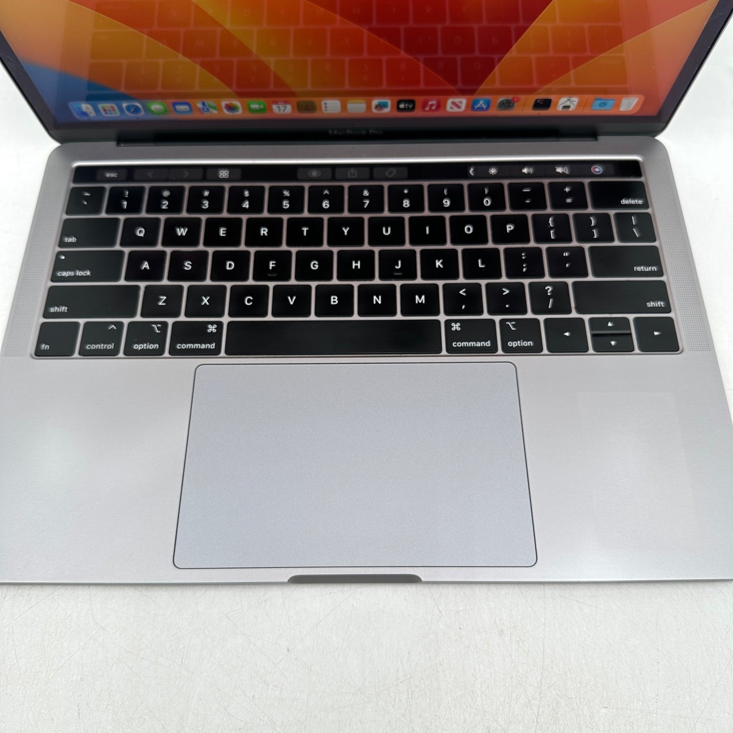 2019 Apple MacBook Pro 13.3" i5 2.4GHz 8GB RAM 256GB SSD Space Gray A1989