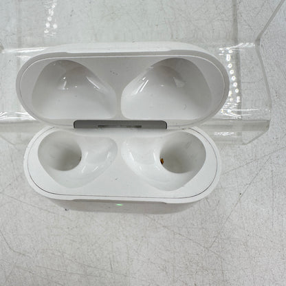 Apple AirPods 4th Gen with Charging Case A3053 A3050 A3058 MXP93LL/A