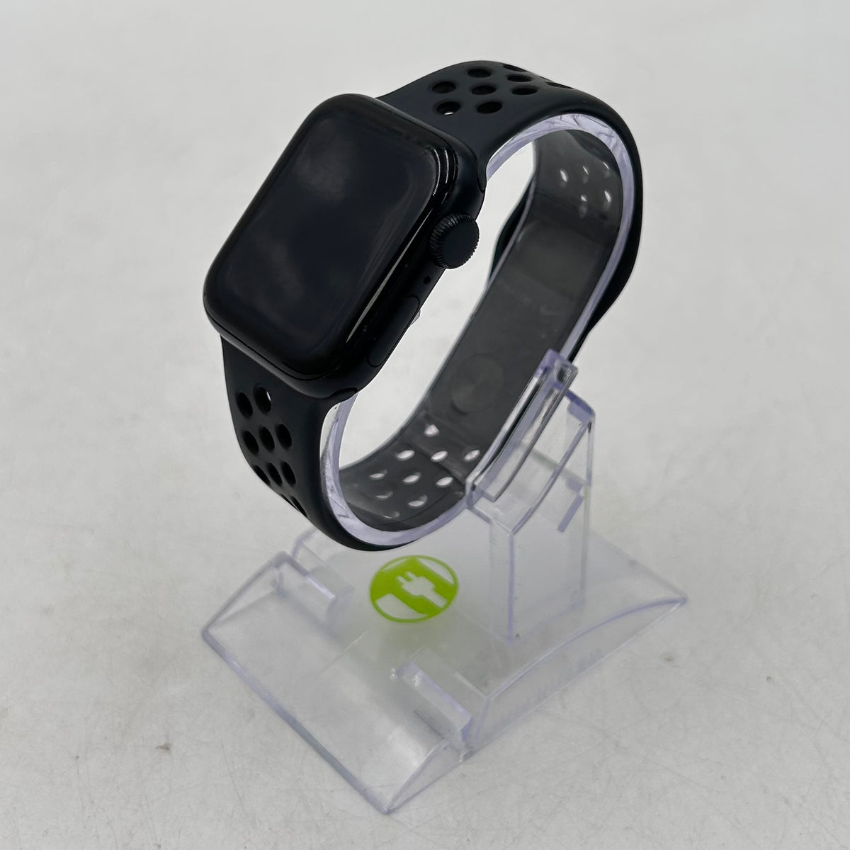 GPS Only Apple Watch SE 2nd Gen 40MM Midnight Aluminum Nike Sport Band MNT73LL/A
