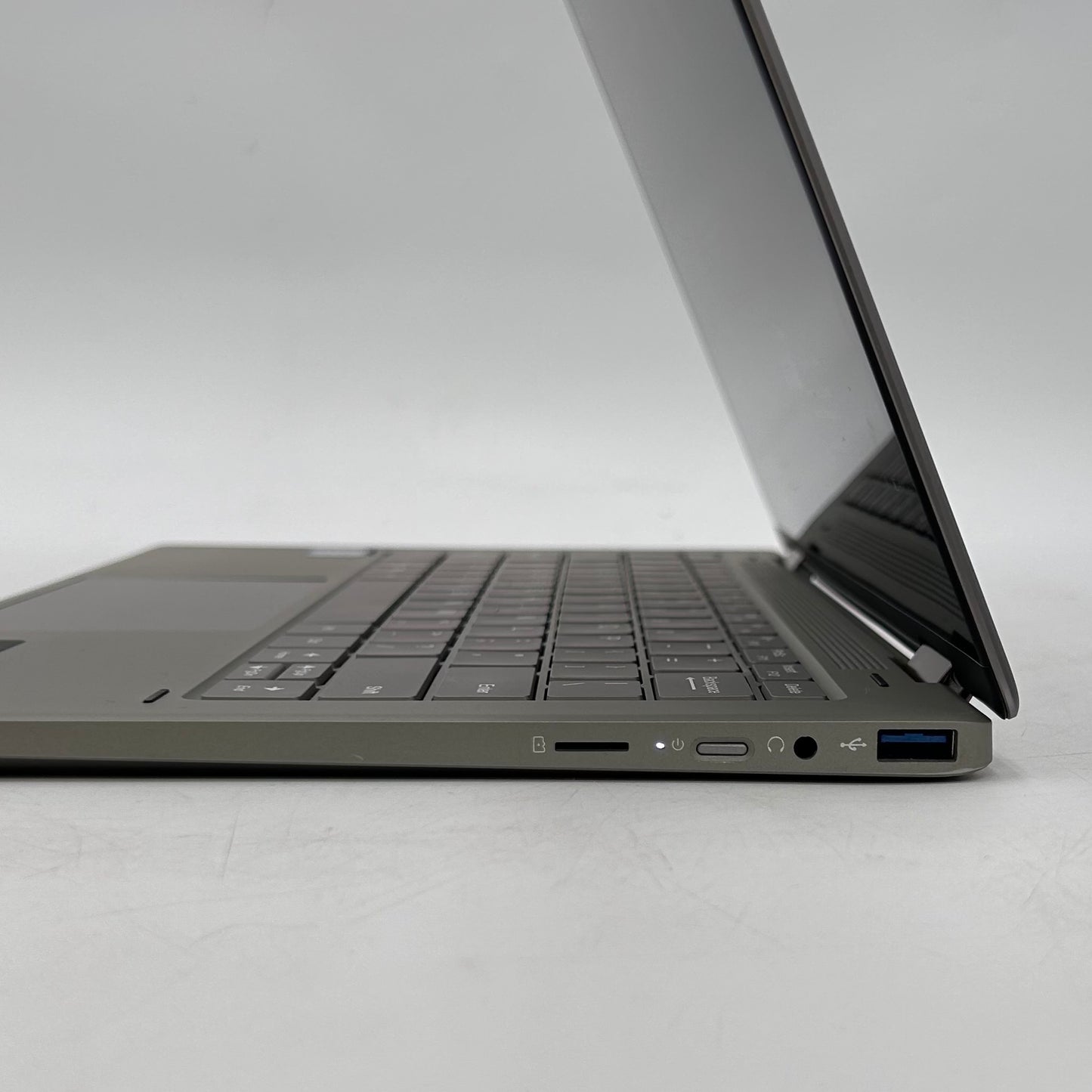 Onn Laptop 100002434 13.3" i3-8145U 2.1GHz 4GB RAM 128GB SSD