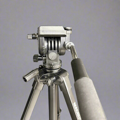 Magnus VT-100  Tripod System with 2-Way Pan Head VT100
