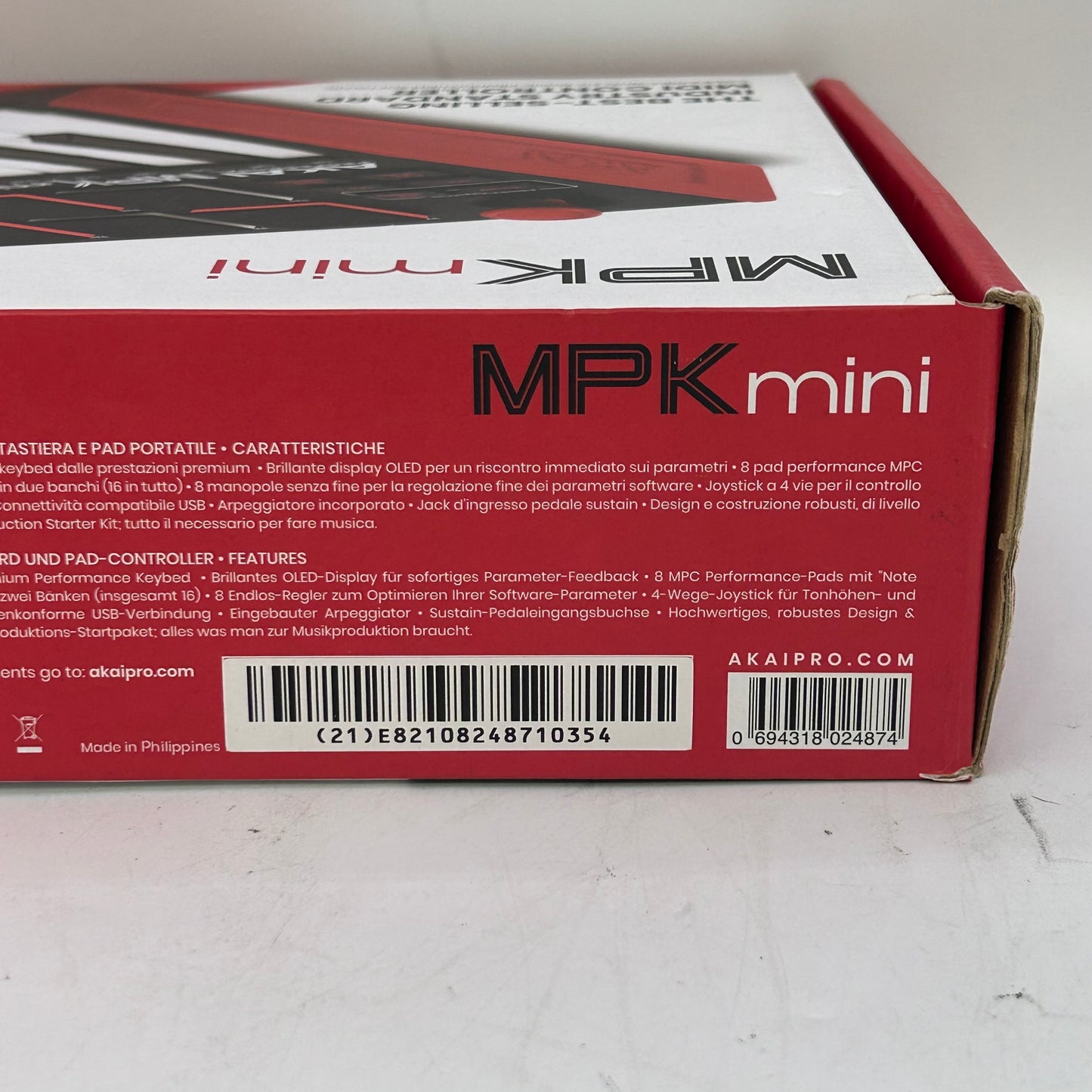 Akai Professional MPK Mini Compact Keyboard and Pad Controller