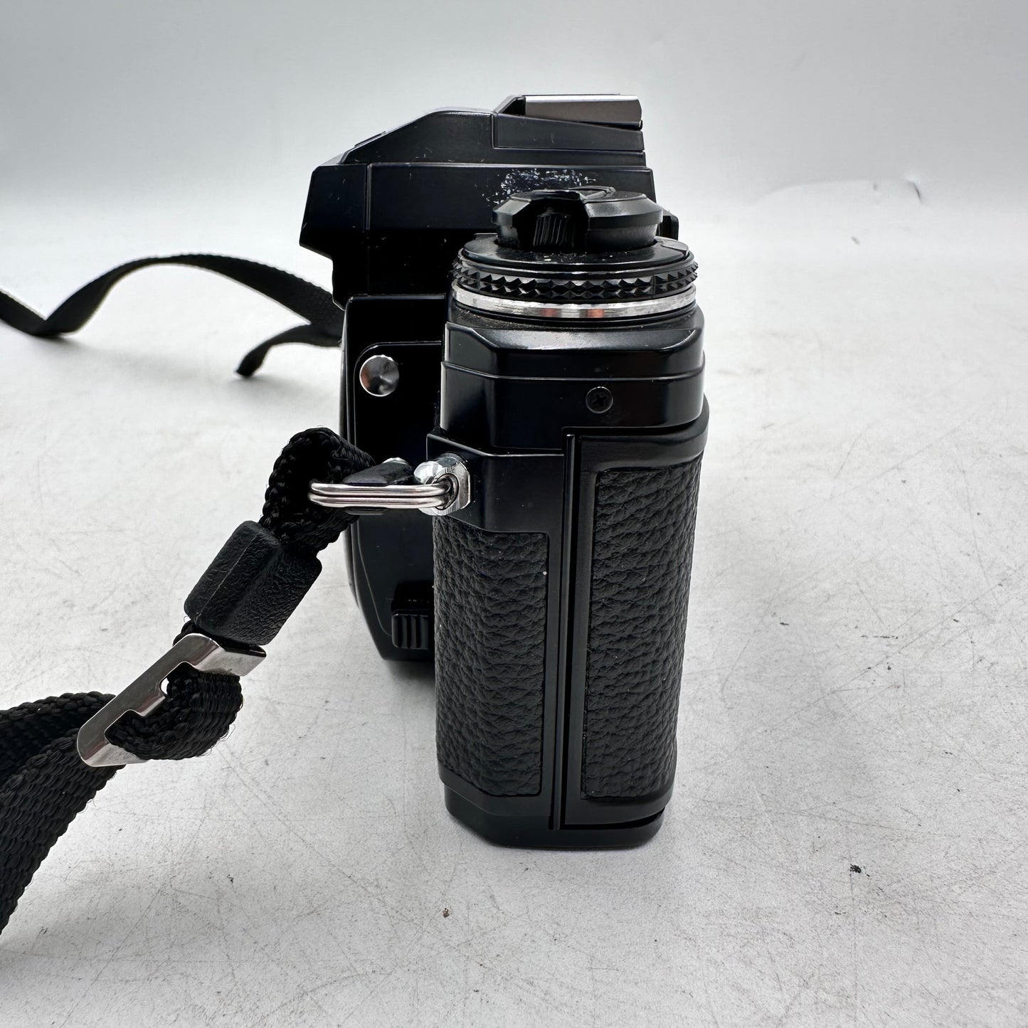 Minolta X-700 35MM SLR Film Camera Body Only