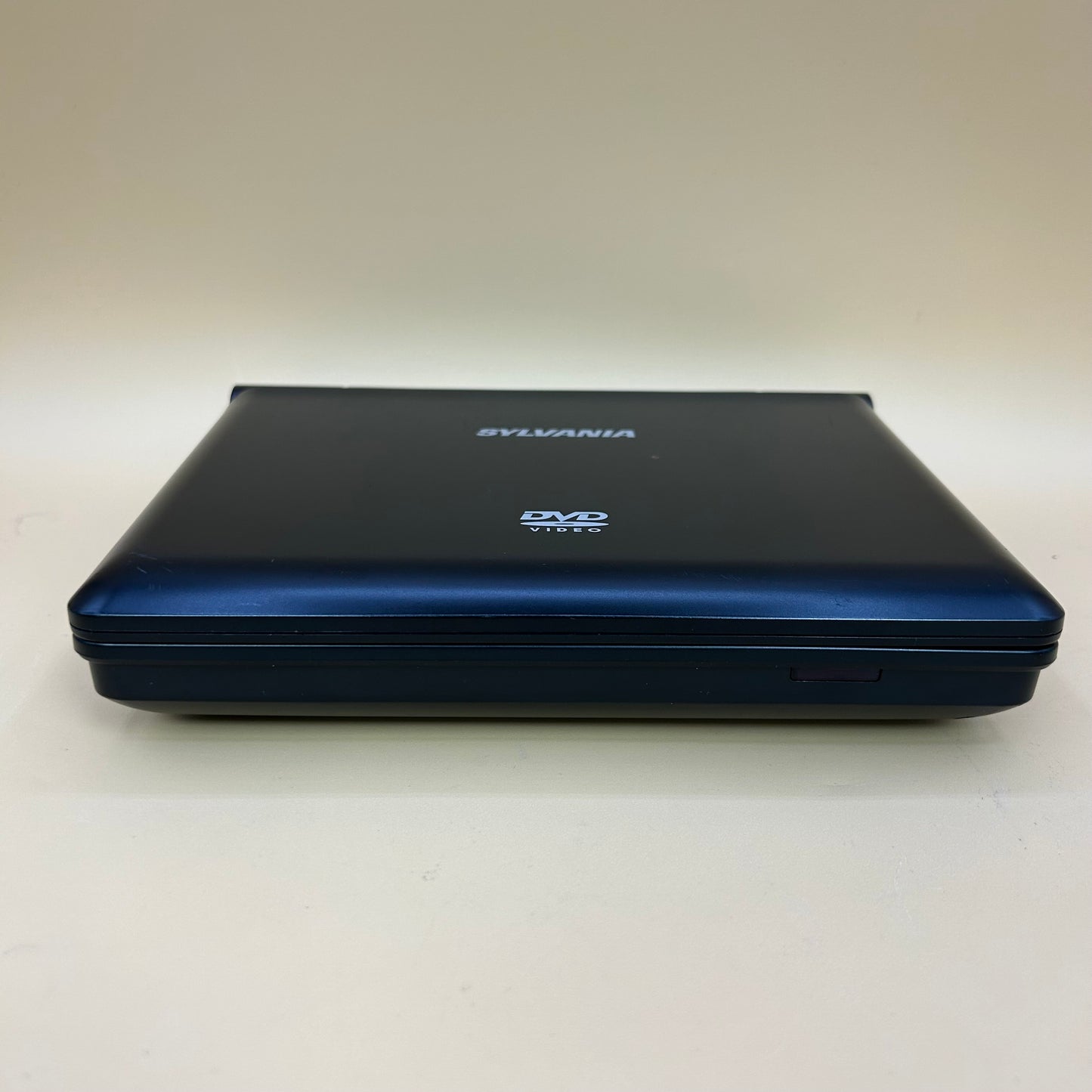 Sylvania Portable DVD Player SDVD7014