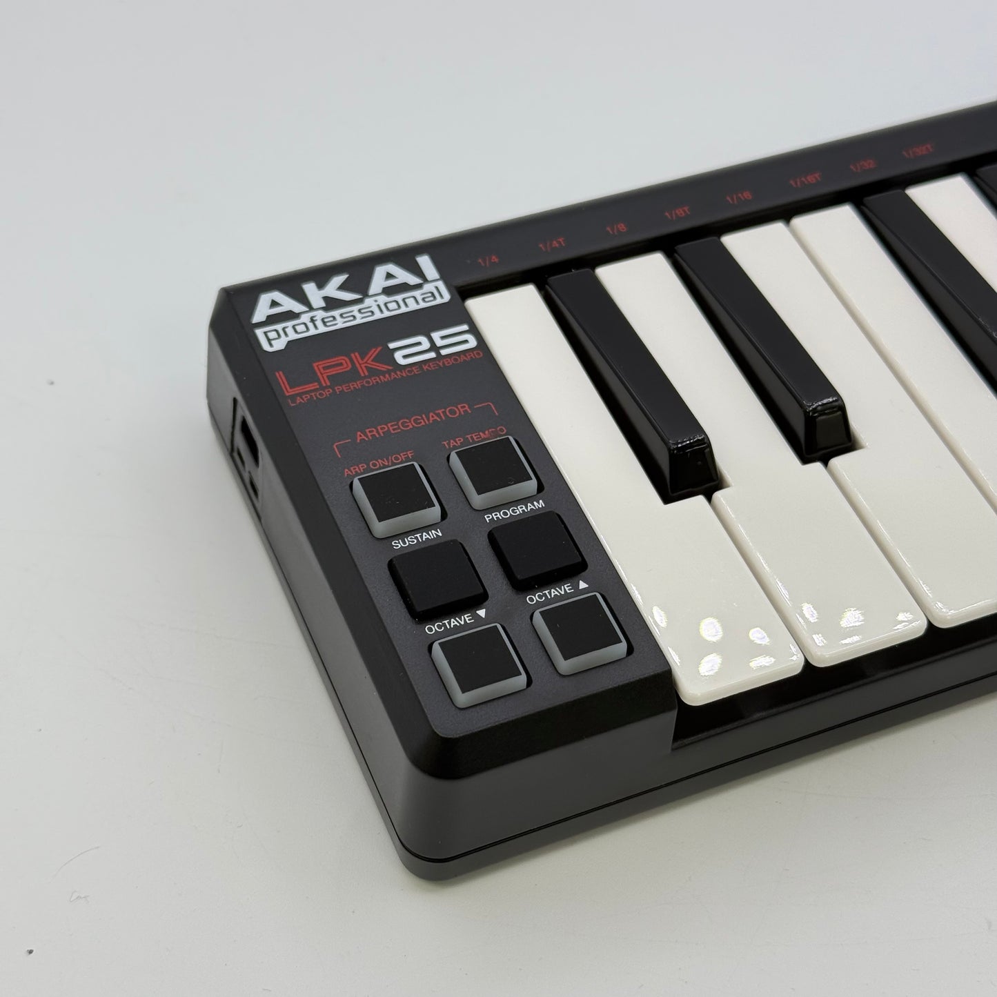 Akai Professional Laptop Performance Keyboard LPK25