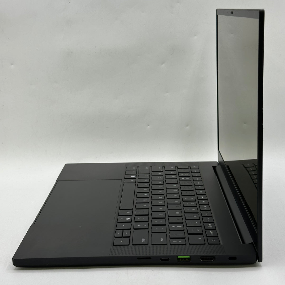 Razer Blade 14 Ryzen AI 9 365 2.0GHz 64GB RAM 2TB SSD GeForce RTX 5070