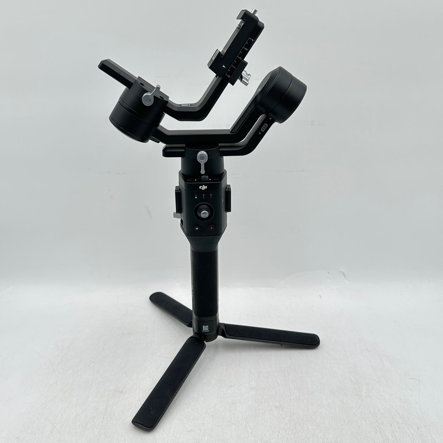 DJI Ronin SC  3-Axis Gimbal Camera Stabilizer R18
