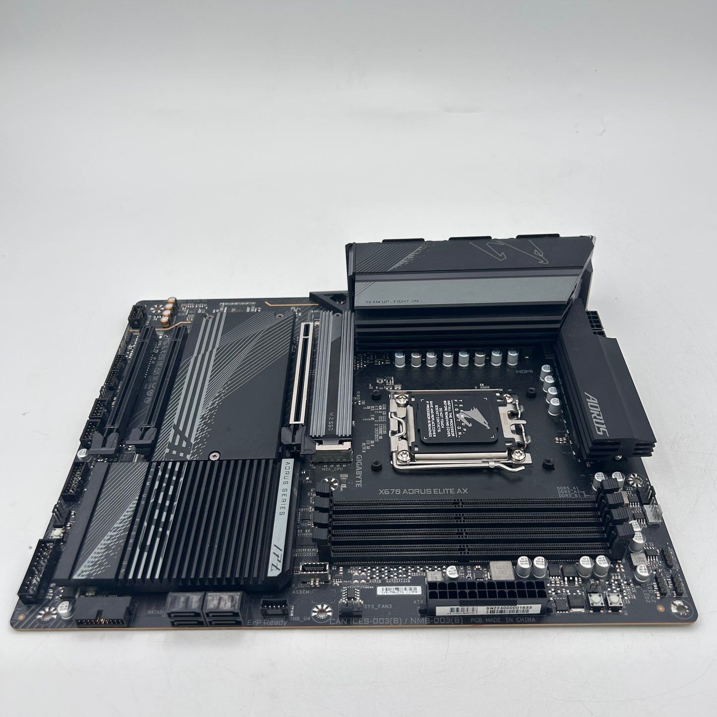 Gigabyte X670 AORUS ELITE AX AM5 ATX AMD DDR5 Motherboard
