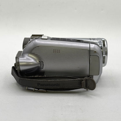 Panasonic 3CCD Optical Image Stabilizer MiniDV Digital Camcorder PV-GS300