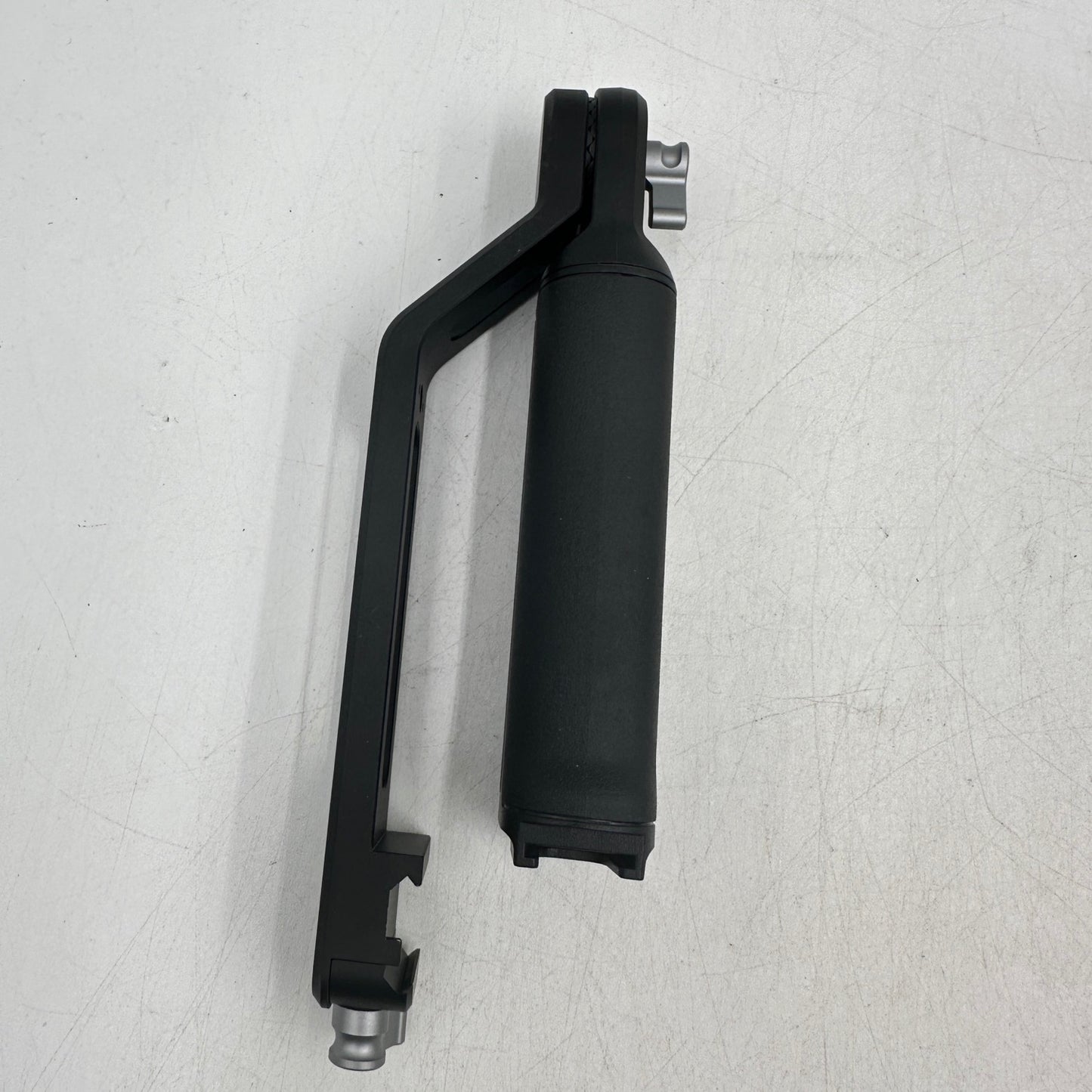 DJI RS 4 PRO Combo  3-Axis Gimbal Stabilizer P04P