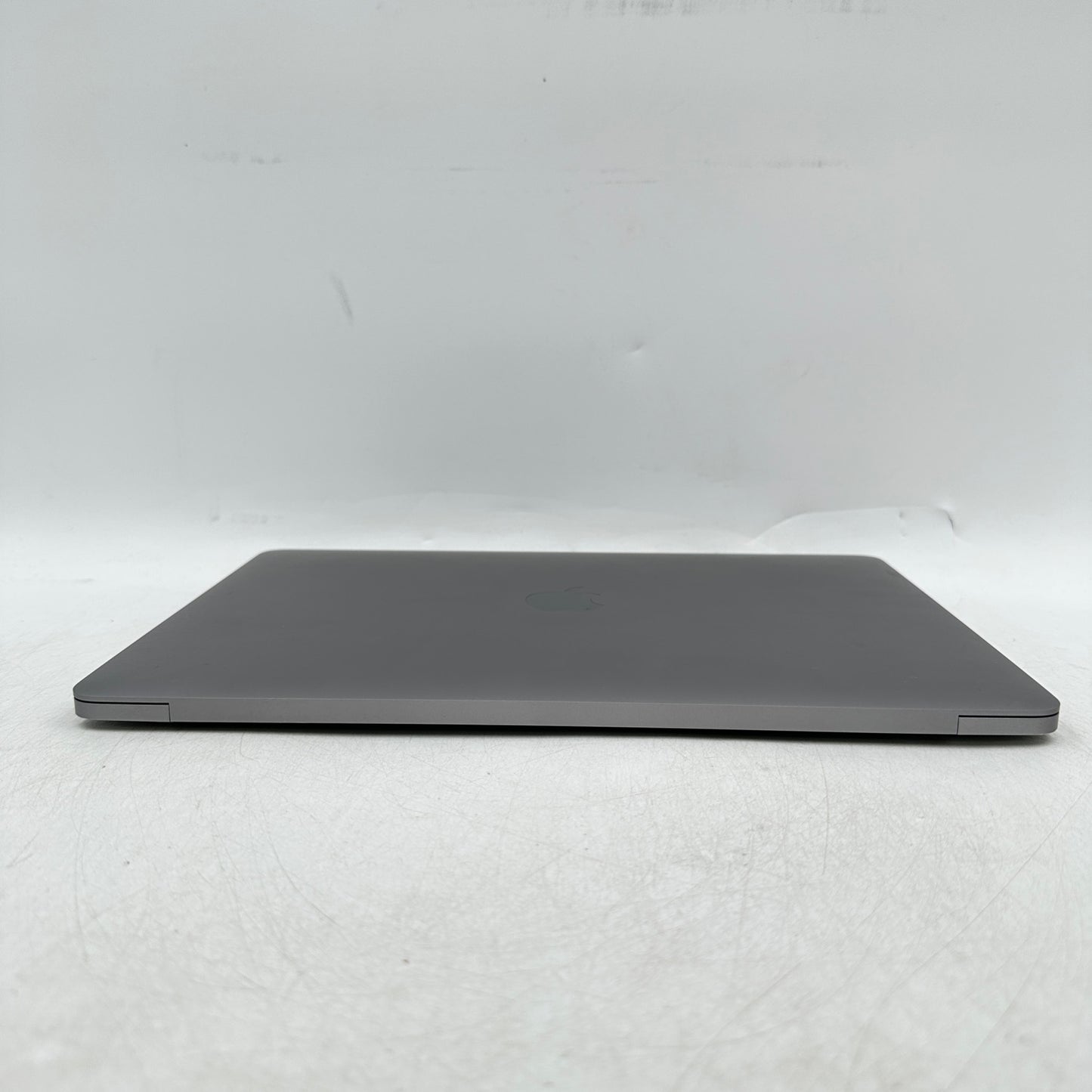 2019 Apple MacBook Pro 13.3" i5 2.4GHz 8GB RAM 256GB SSD Space Gray A1989