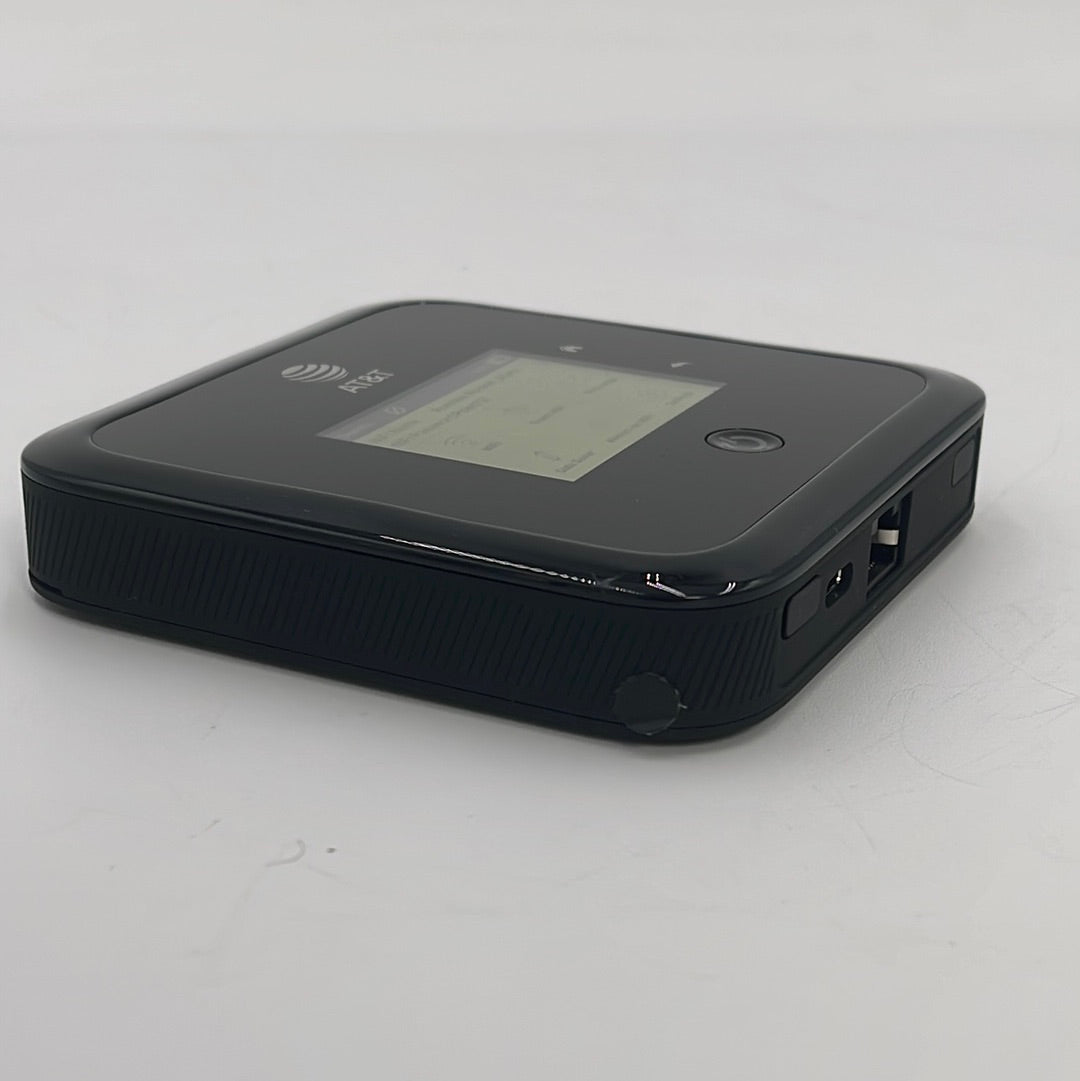 NETGEAR - Nighthawk 5G Mobile Hotspot - MR5100
