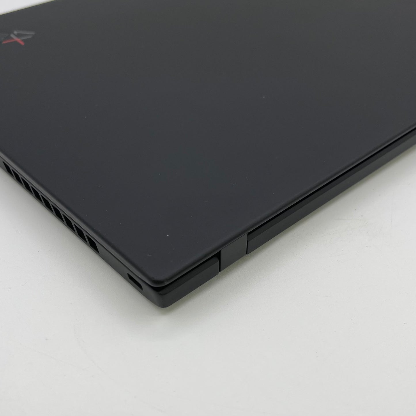 Lenovo ThinkPad X1 CARBON GEN 8 14" i7-10610U 1.8GHz 16GB RAM 512GB SSD