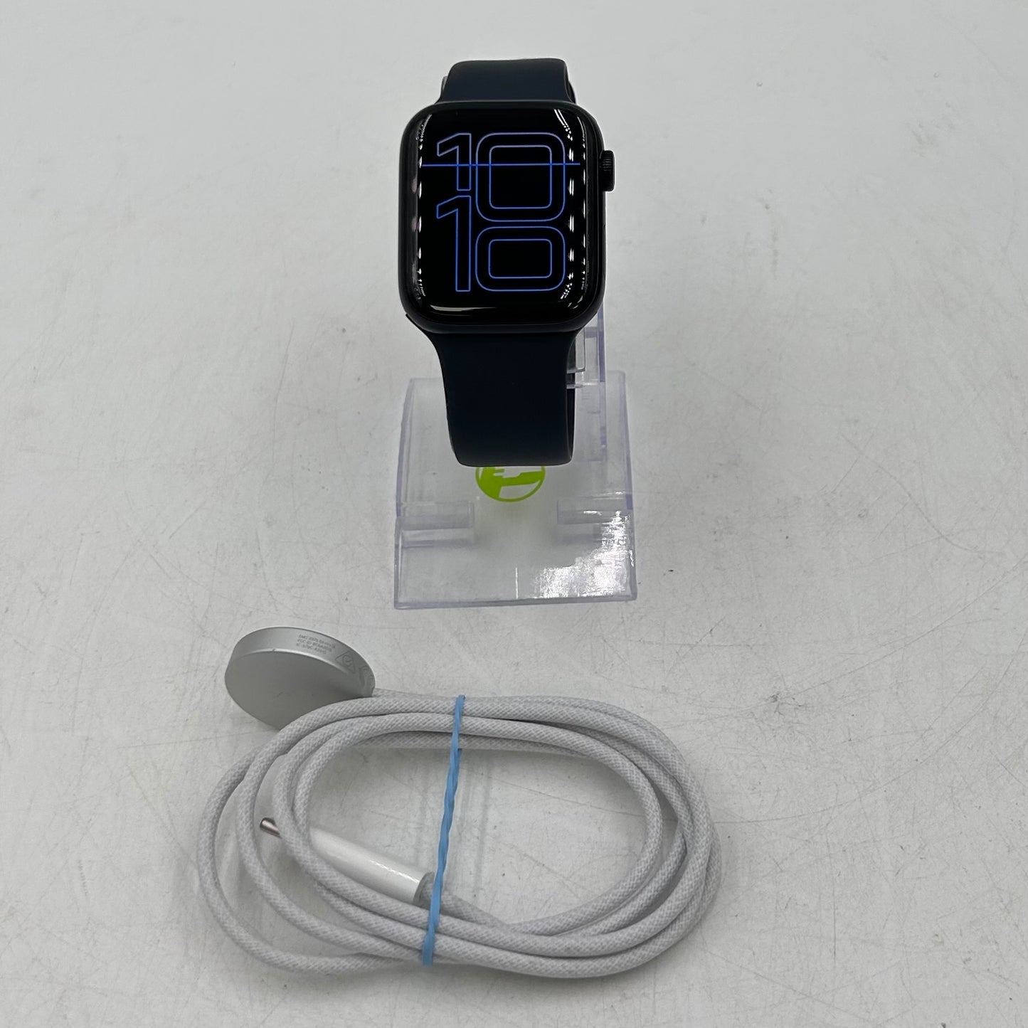 Unlocked Apple Watch SE 2nd Gen 44MM Black Aluminum Gray Sport Loop MXG23LL/A