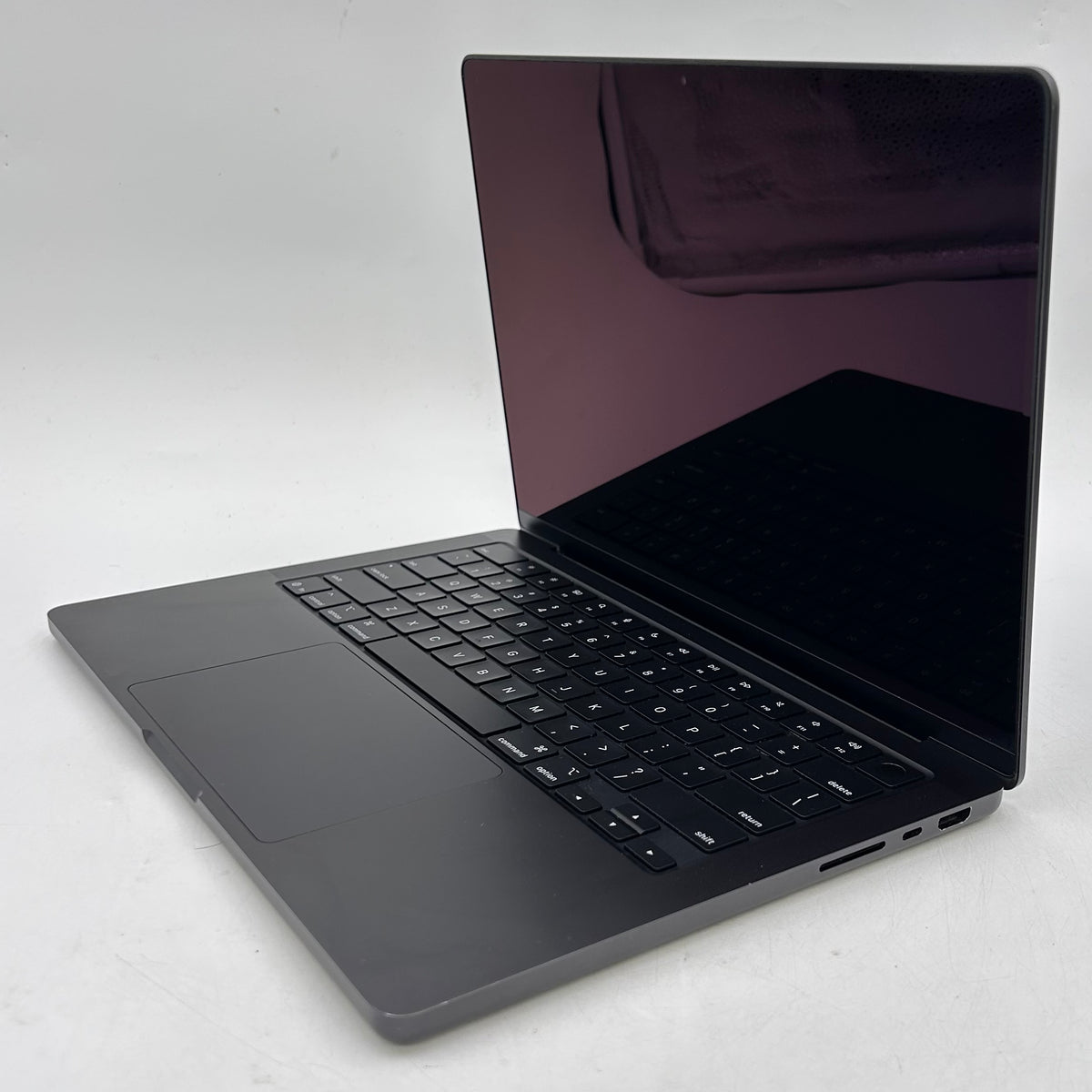 2026 Apple MacBook Pro 14" M5 8C GPU 4.6GHz 16GB RAM 512GB SSD A3434