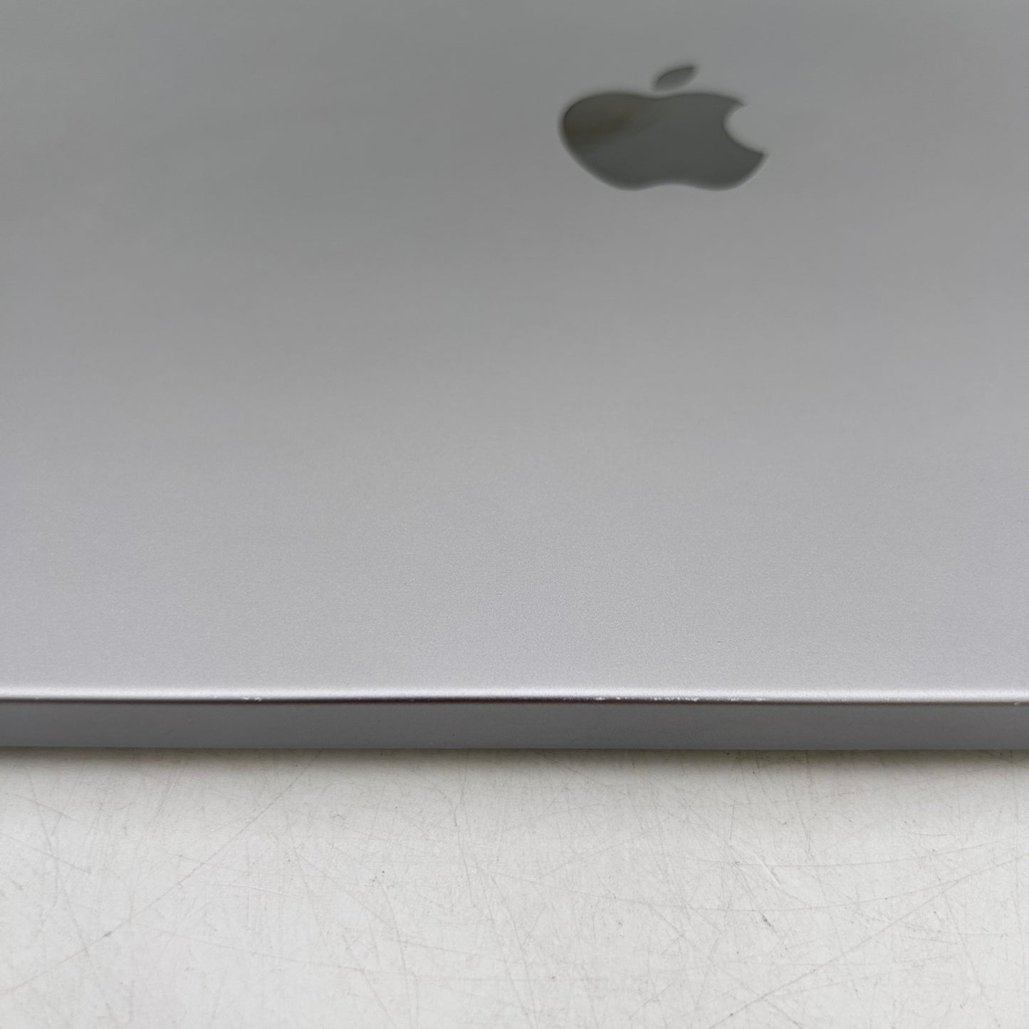 2021 Apple MacBook Pro 16" M1 Pro 16C GPU 3.2GHz 16GB RAM 512GB SSD A2485
