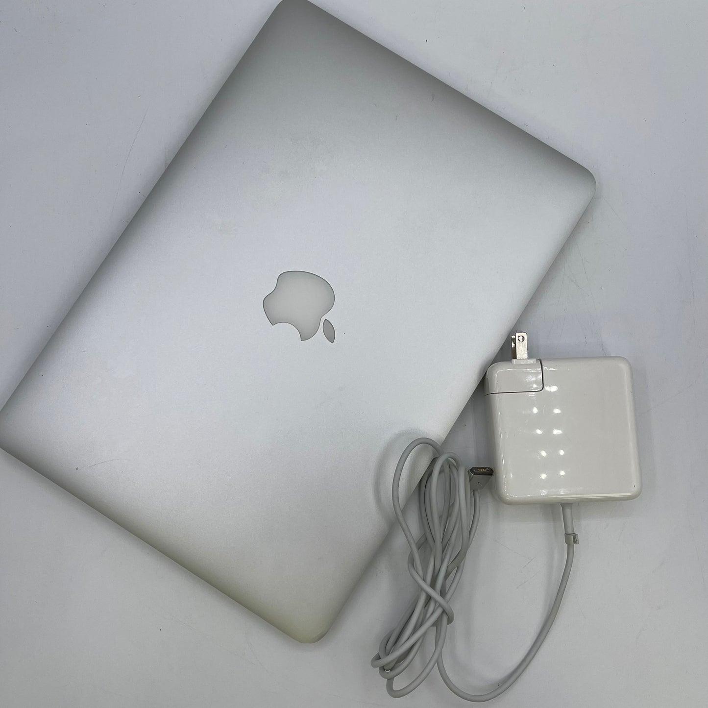 2014 Apple MacBook Pro 13.3" i5 2.6GHz 8GB RAM 128GB SSD Silver A1502 Read