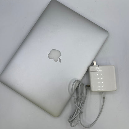 2014 Apple MacBook Pro 13.3" i5 2.6GHz 8GB RAM 128GB SSD Silver A1502 Read