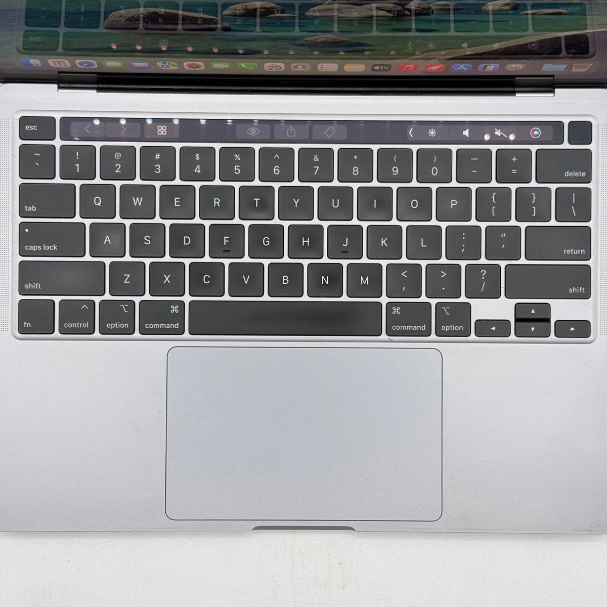 2020 Apple MacBook Pro 13.3" i5 2.0GHz 16GB RAM 512GB SSD A2251