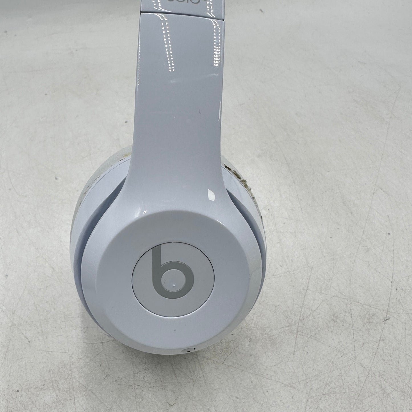 Beats Solo3 Wireless Over-Ear Bluetooth Headphones White A1796