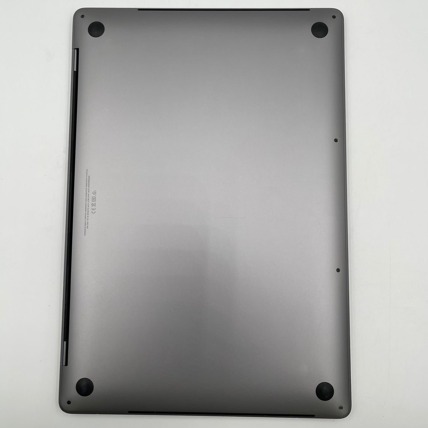 2019 Apple MacBook Pro 16" i9 2.3GHz 16GB RAM 1TB Silver A2141 Radeon Pro 5500M