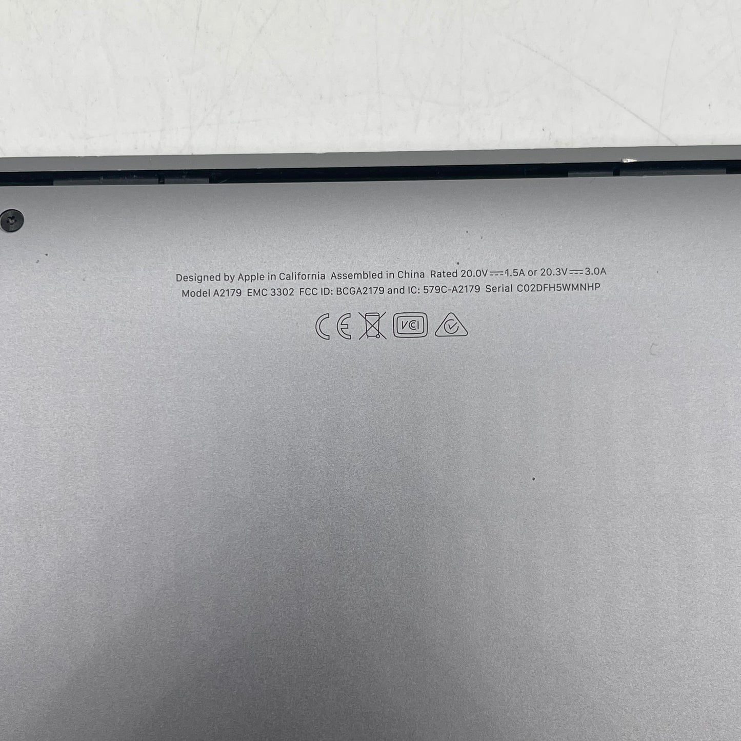 2020 Apple MacBook Air 13.3" i3 1.1GHz 8GB RAM 256GB SSD Space Gray A2179
