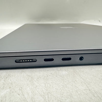 2024 Apple MacBook Pro 16" M4 Max 32C GPU 4.5GHz 36GB RAM 1TB SSD MX303LL/A