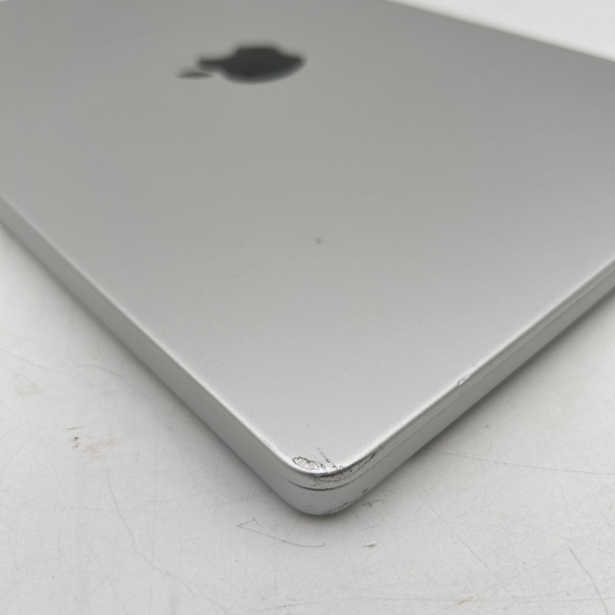 2023 Apple MacBook Pro 14" M3 8C GPU 4.0GHz 8GB RAM 512GB SSD A2918