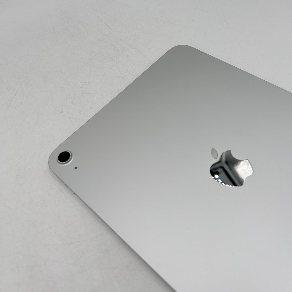 WiFi Only Apple iPad 11" (A16) 128GB Silver MD3Y4LL/A